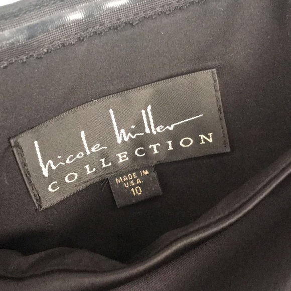 👗 - Picture 2 of 6